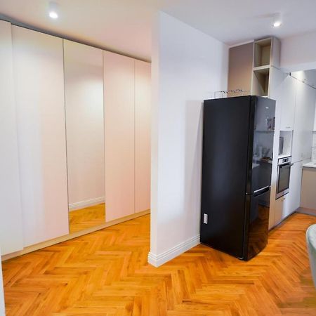 Luxury Central Park Apartment 布加勒斯特 外观 照片