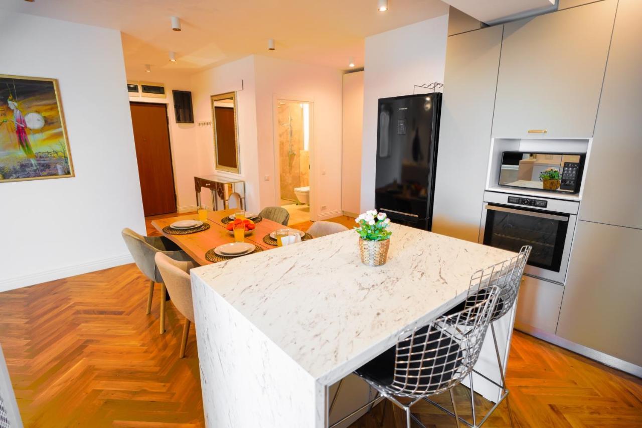 Luxury Central Park Apartment 布加勒斯特 外观 照片