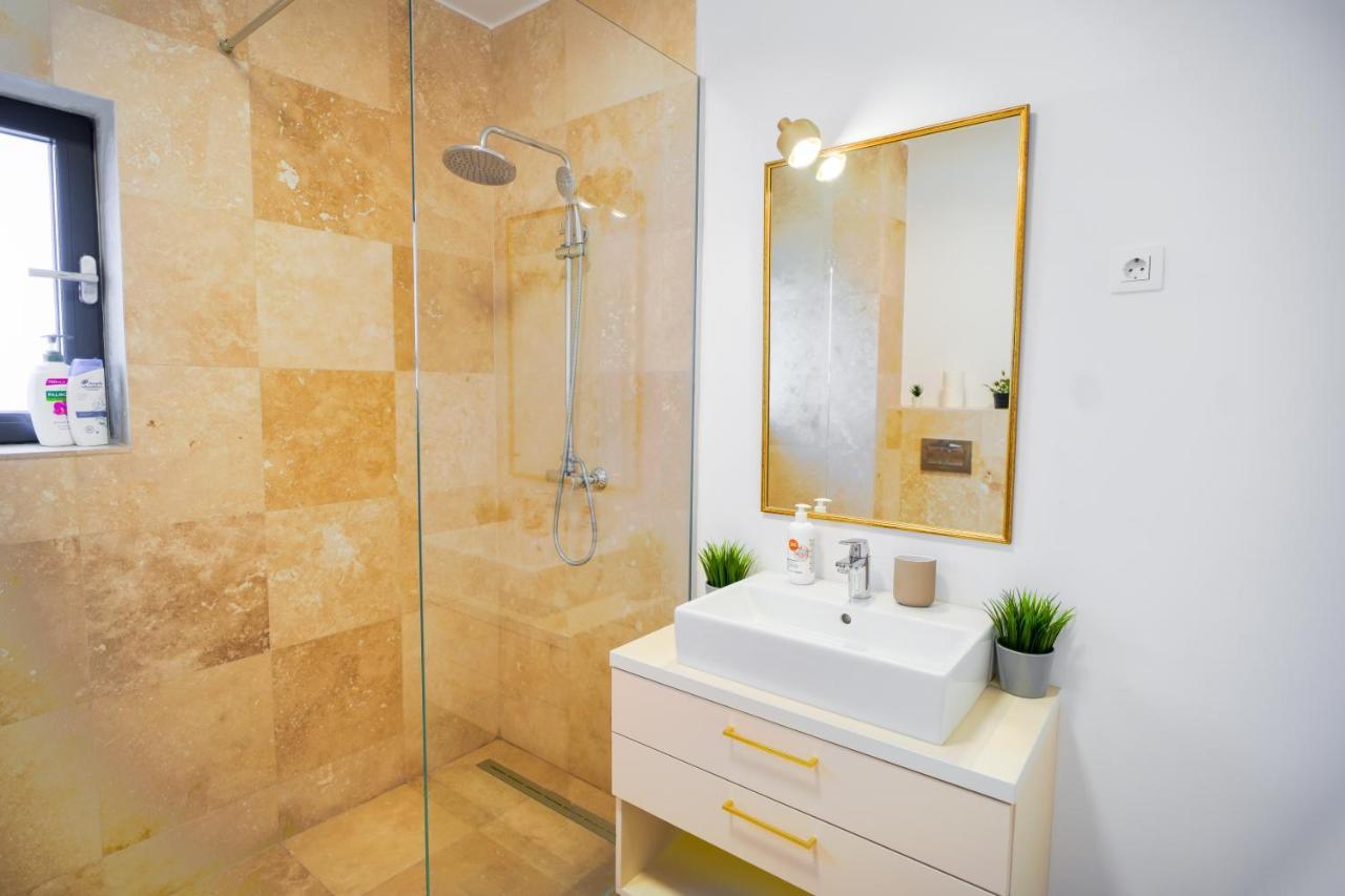 Luxury Central Park Apartment 布加勒斯特 外观 照片
